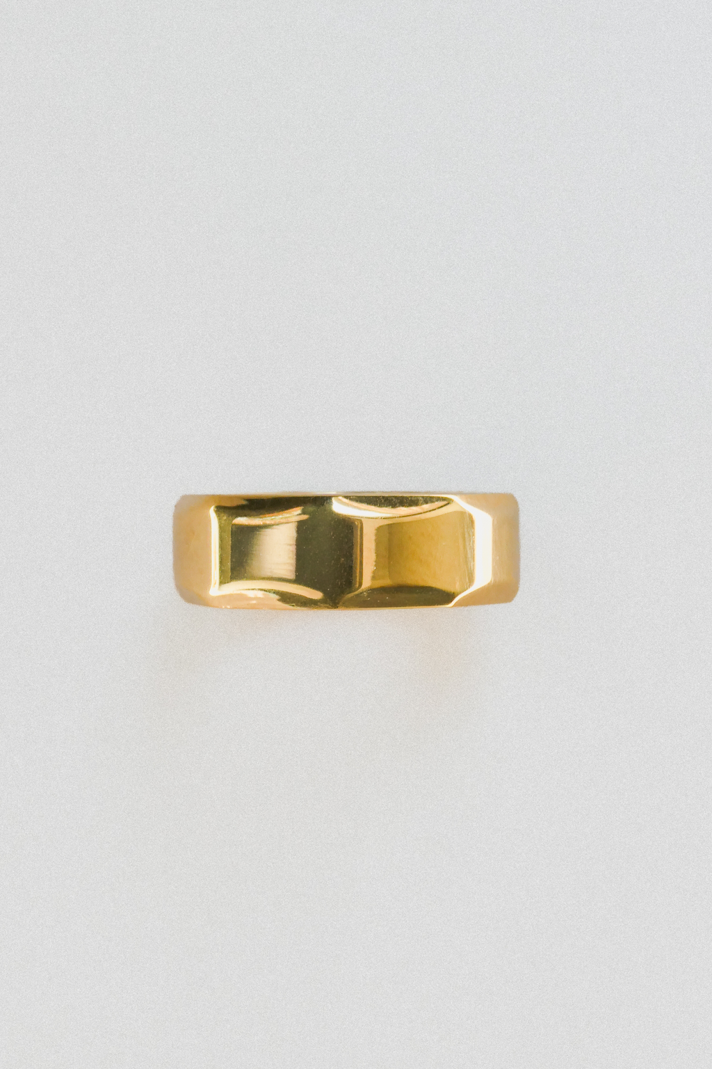 MILA // La bague hexagonale