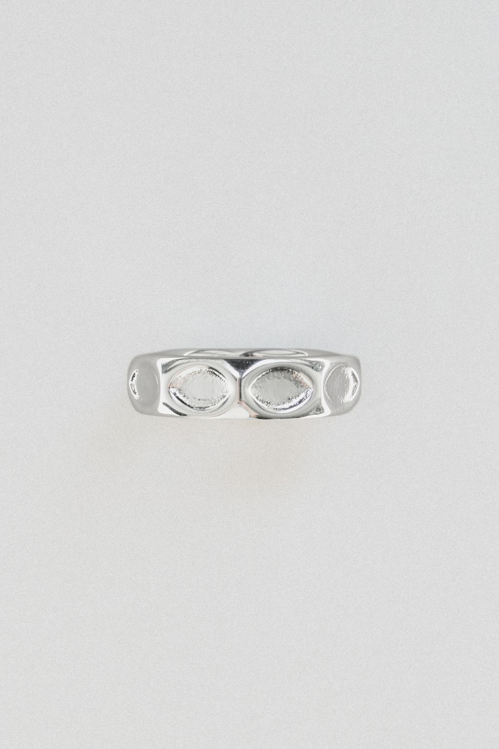 ELLA SILVER // La bague martelée argentée