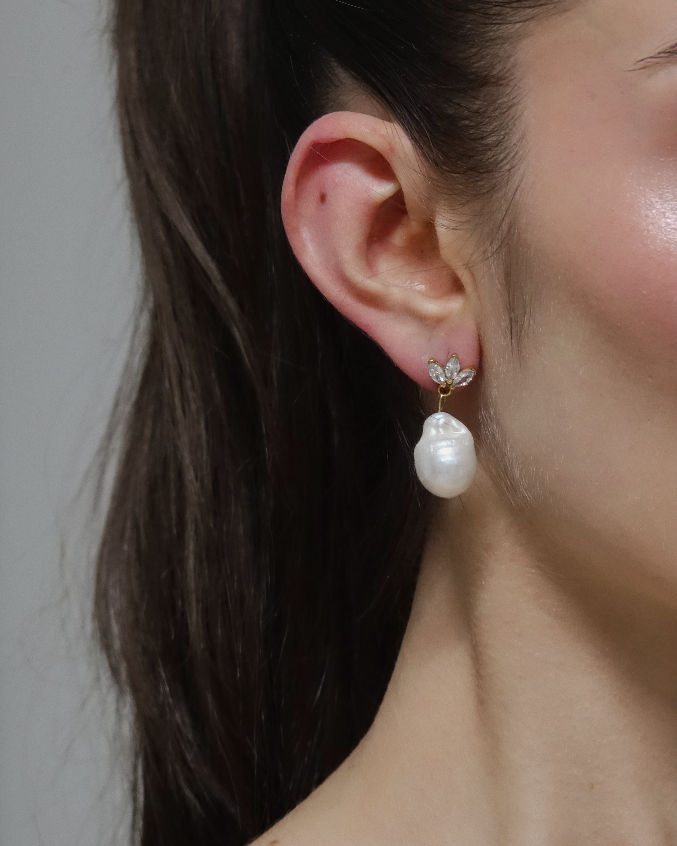 DONNA // Pendientes de perlas y strass