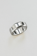 MILA SILVER // La bague hexagonale argentée
