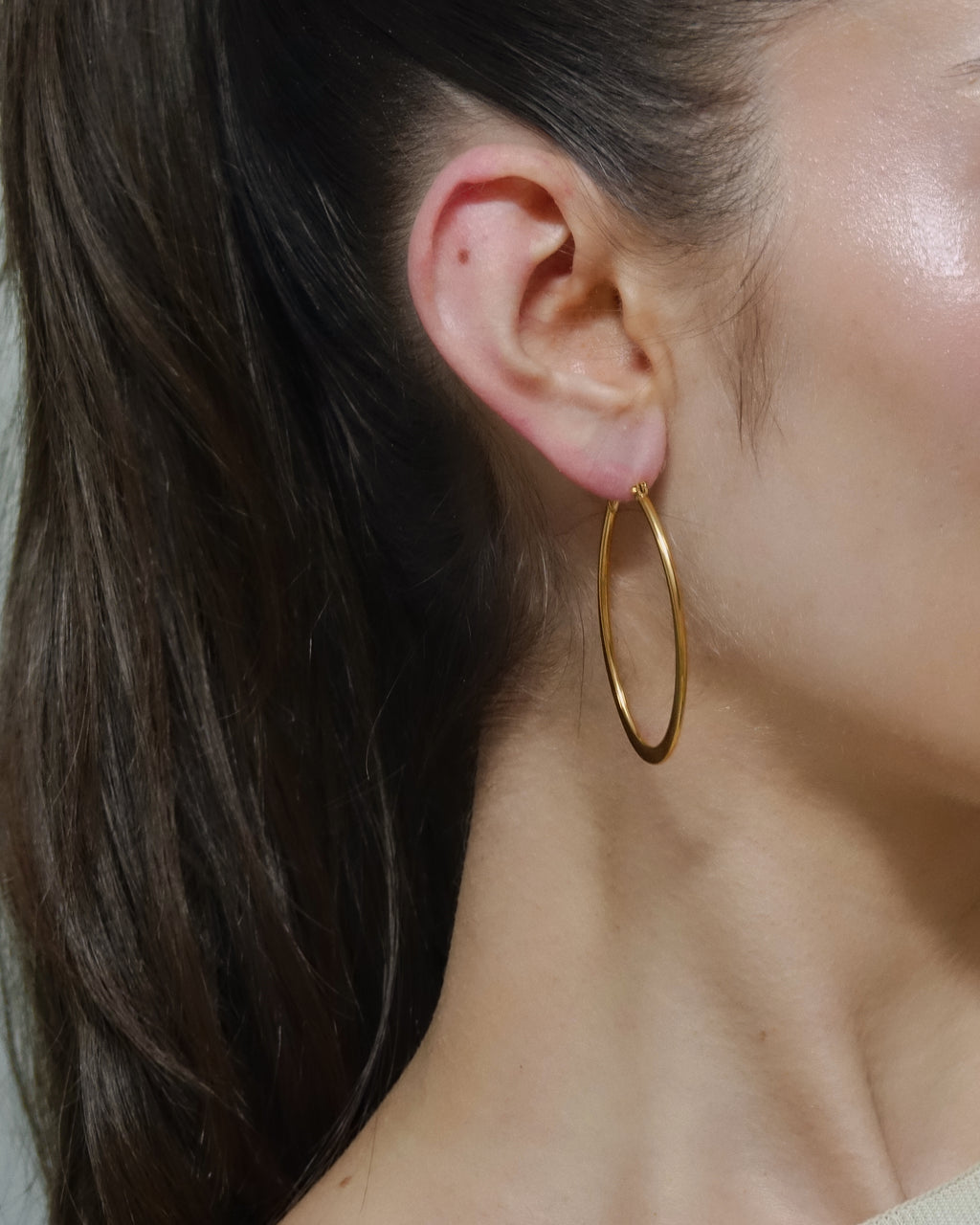 DANAE // Oval Hoops