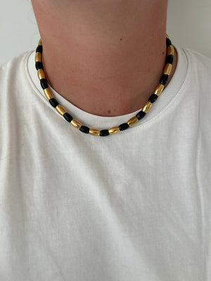 KIKI // Le collier bicolore noir
