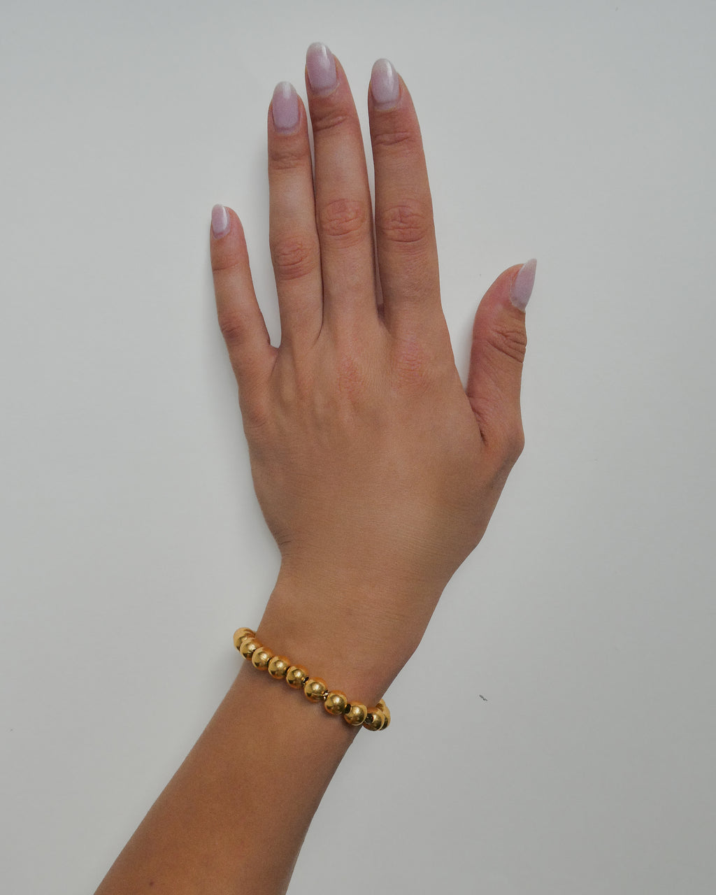 EMILIA // Le bracelet boules