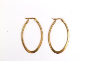 DANAE // Oval Hoops