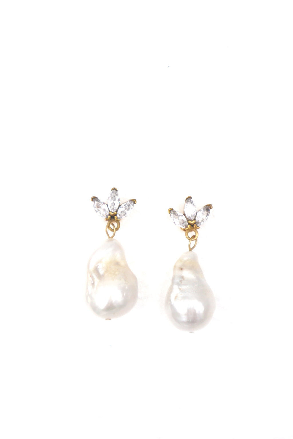 DONNA // Pearl &amp; Strass earrings