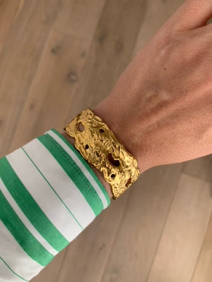 KELLY // El brazalete de ORO