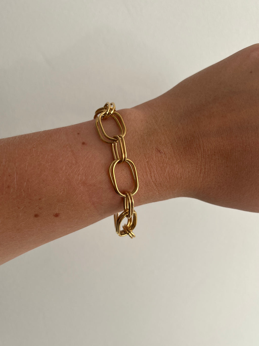 MAYO // La pulsera de doble eslabón