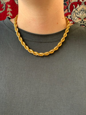 PAXOS // twisted chain necklace