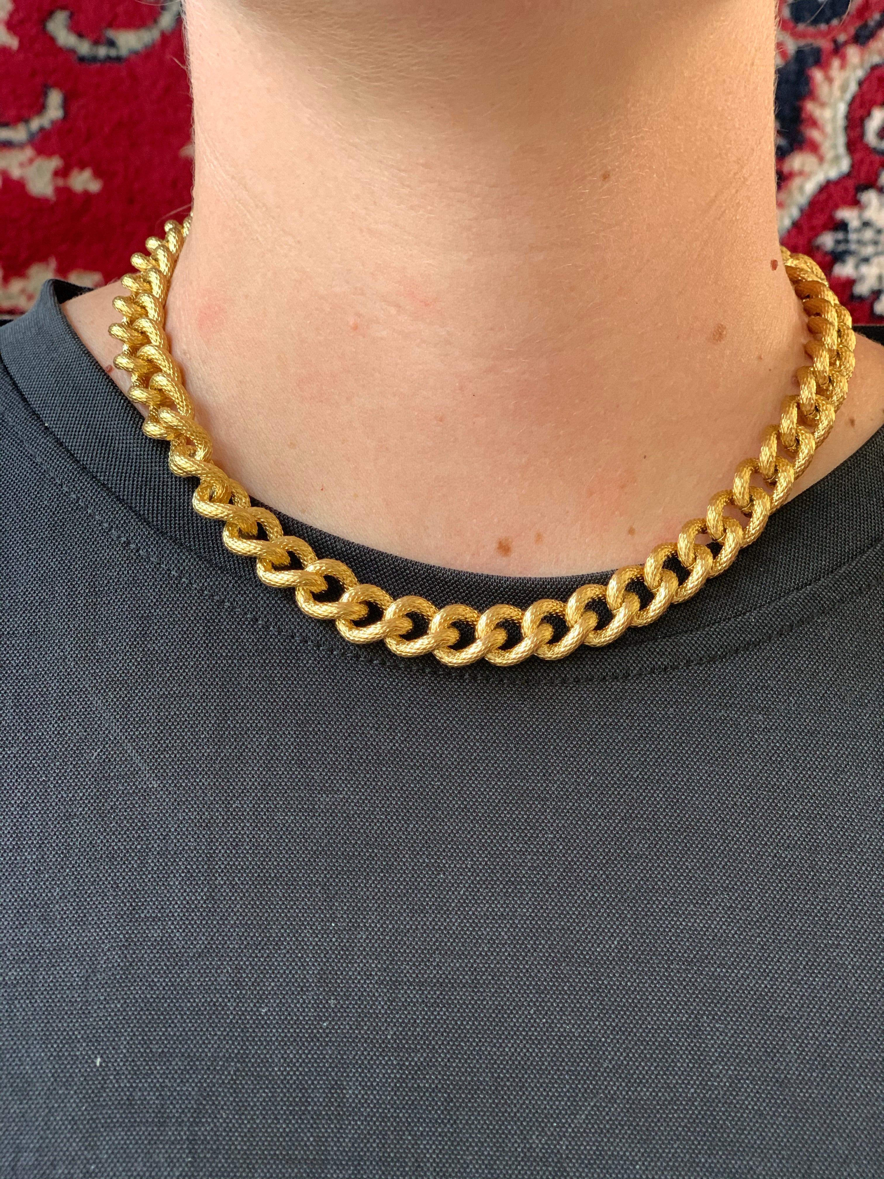 GIA // hammered chain necklace